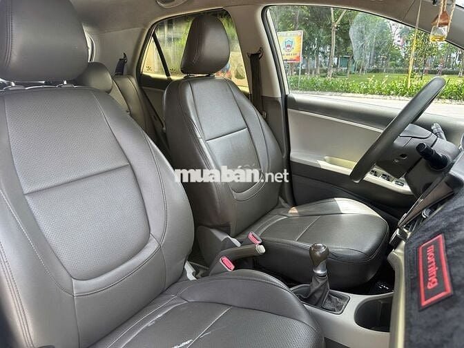 Kia Morning 2019 số sàn nhỏ gọn tiết kiệm