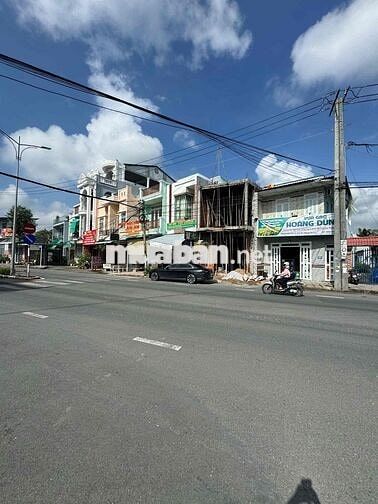 nhà 1 Trệt 1 lầu mặt tiền Đ Huỳnh Phan Hộ, QBinh Thuỷ,gần Sân Bay CThơ