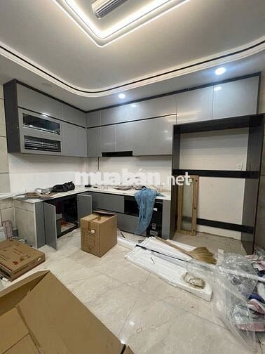 Bán nhà 3 LẦU chợ BÀ HOM 1SEC tỉnh lộ 10 ( SỐ HỒNG RIÊNG)
