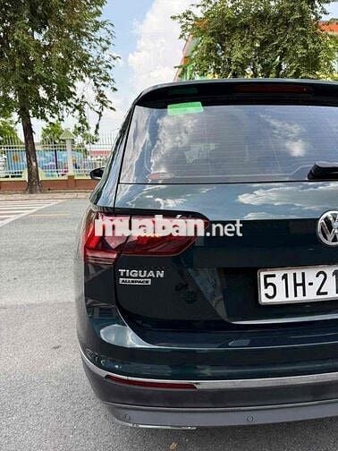 Volkswagen Tiguan 2019 Allspace - 120000 Chuẩn