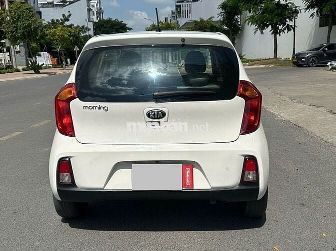 Kia Morning 2019 số sàn nhỏ gọn tiết kiệm