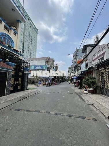 Nhà ngay Đầm Sen đường Hòa Bình, phường Hiệp Tân, Quận Tân Phú
