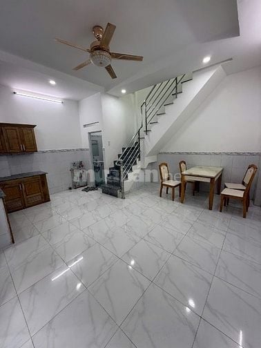 Cho thuê nhà số 33/12/8 Đường Nguyễn Sỹ sách cách chợ Tân Trụ 200m