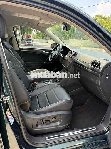 Volkswagen Tiguan 2019 Allspace - 120000 Chuẩn