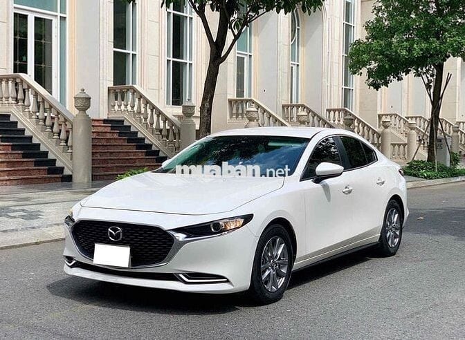 Mazda 3 2023 1.5L Luxury - 22000 km