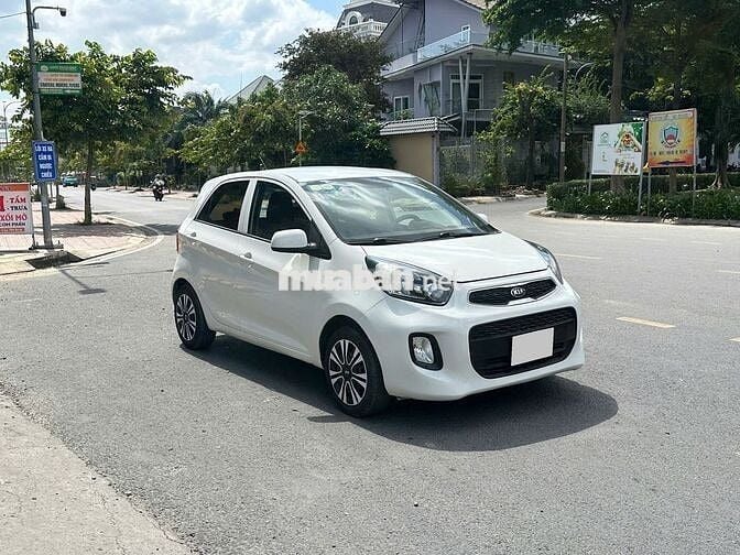 Kia Morning 2019 số sàn nhỏ gọn tiết kiệm