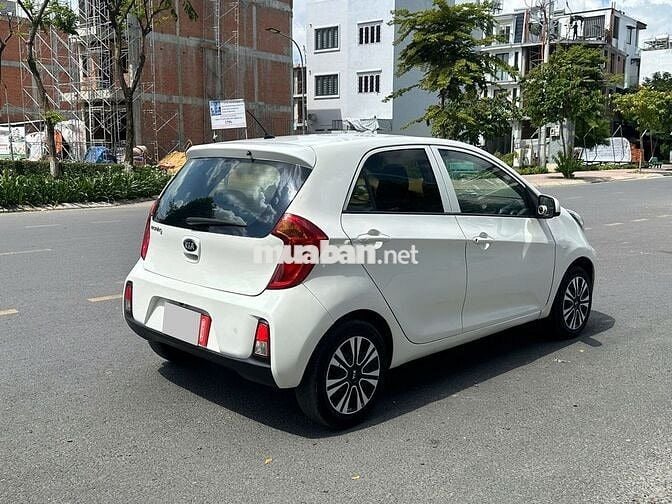Kia Morning 2019 số sàn nhỏ gọn tiết kiệm