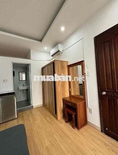 cho thuê phòng giá rẻ cửa sổ thoáng ngay quận 10 gần đại học Văn Hiến