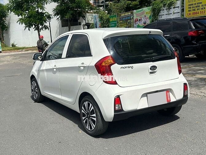 Kia Morning 2019 số sàn nhỏ gọn tiết kiệm