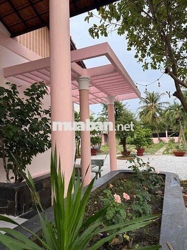 Cho Thuê Biệt Thự Khủng DT 1.700m2 Sân Vườn Siêu Rộng Có 2Pn 3Wc