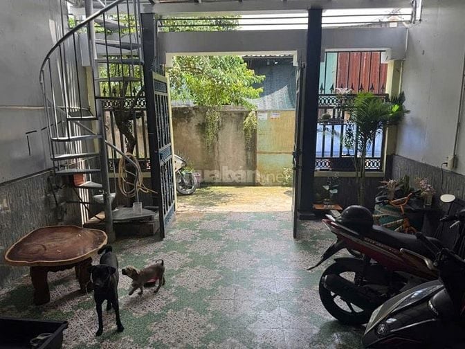 Nhà Trung Tâm Phước Kiển, 03 Tầng, DT 5x22m