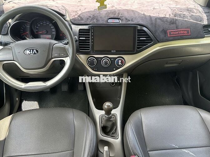 Kia Morning 2019 số sàn nhỏ gọn tiết kiệm