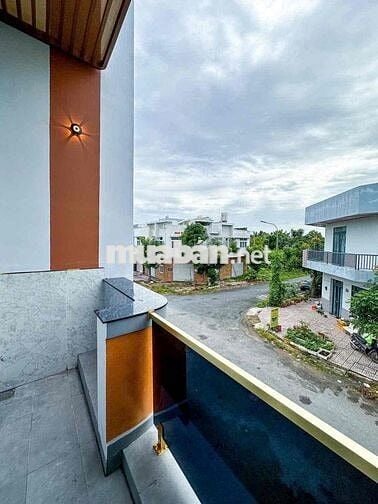 NHÀ CỰC ĐẸP KDC CỬU LONG - CÓ PHÒNG NGỦ TRỆT - NỘI THẤT CAO CẤP
