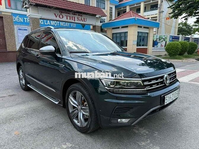 Volkswagen Tiguan 2019 Allspace - 120000 Chuẩn