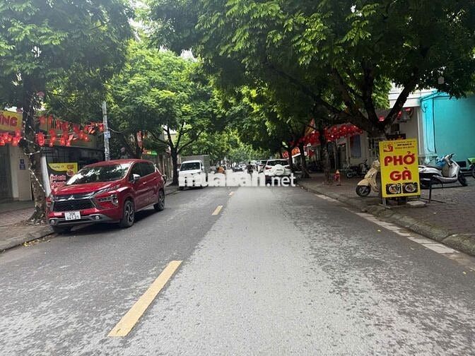 CẦN BÁN NHÀ SÀI ĐỒNG LONG BIÊN HÀ NỘI.