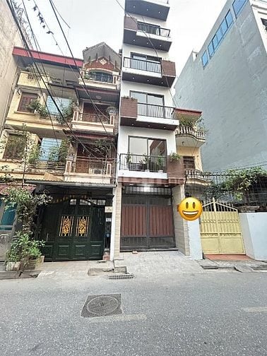 Nhà chính chủ 100% mặt phố Hoa Bằng có hè , xây mới 2025 ô tô 2 chiều 