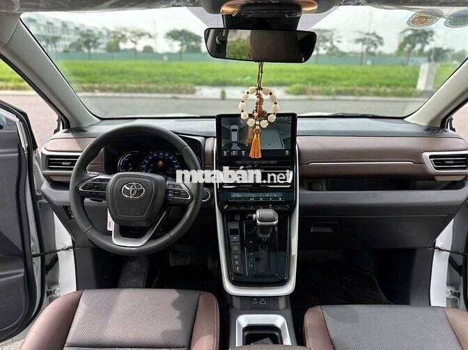 Toyota Innova 2024 Cross HEV 2.0 CVT - 5000 km