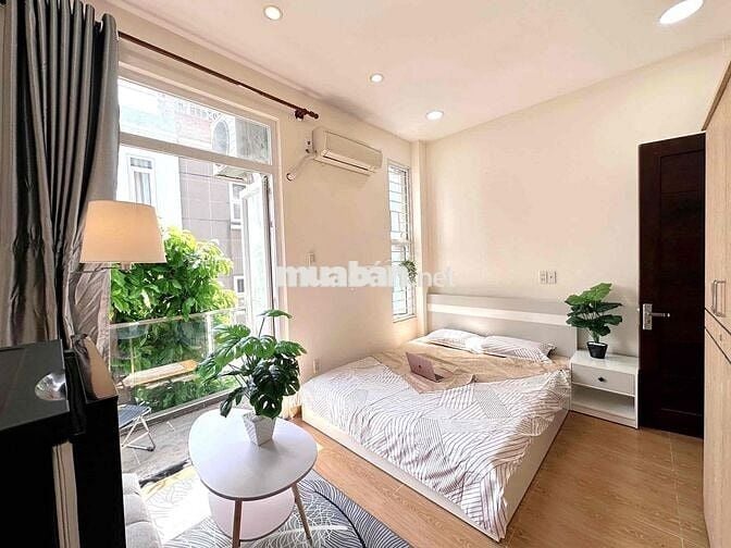 Phòng trọ FULL NT ban công cửa sổ lớn tại Thích Quảng Đức gần sân bay