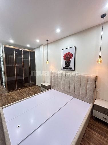 Nhà chính chủ 100% mặt phố Hoa Bằng có hè , xây mới 2025 ô tô 2 chiều 