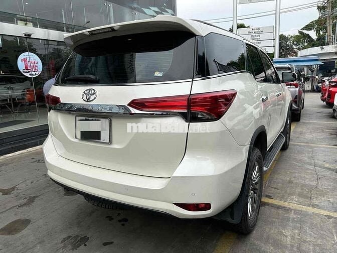 Toyota Fortuner 2.7AT 4X2 2022 Xe hãng bán