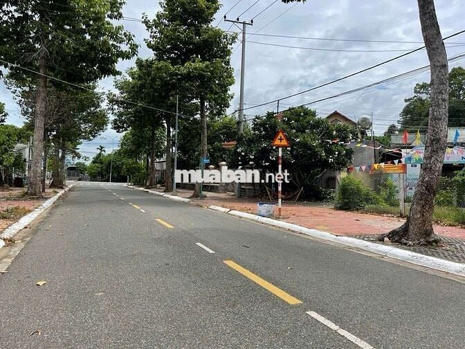 CHÍNH CHỦ GỬI BÁN LÔ ĐẤT MẶT TIỀN ĐƯỜNG SỐ 8 : thị trấn long điền
