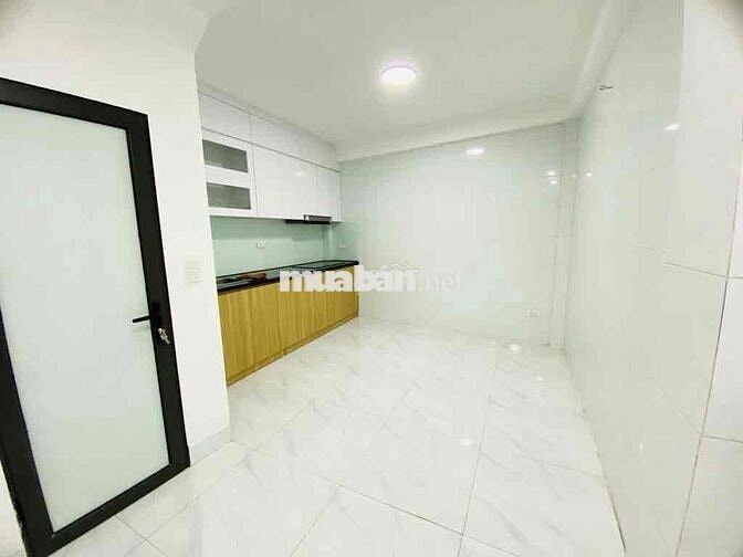 Bán Nhà Đẹp chỉ 3.75 tỷ 40m2 - 3 tầng - Bùi Xương Trạch