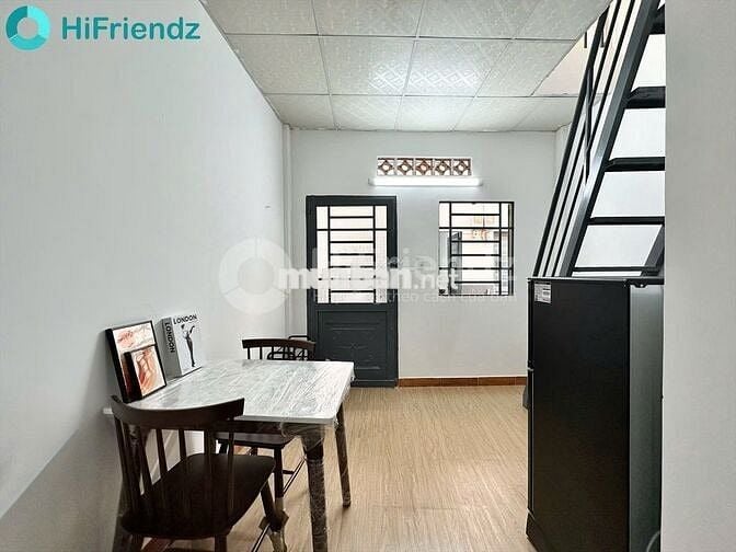 Khai trương 1 trệt 1 lửng đủ nội thất máy giặt riêng , sát Cresent