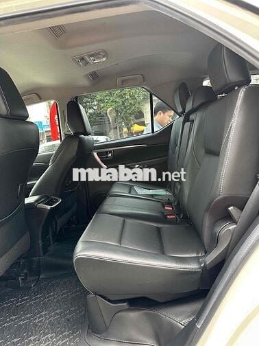 Toyota Fortuner 2.7AT 4X2 2022 Xe hãng bán
