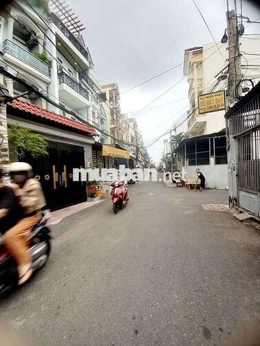 Nhà phố 4m x 20m. 4 tầng MT hẻm nhựa 973/Nguyễn Ảnh Thủ Đang thuê 20tr