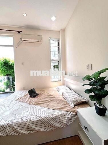 Phòng trọ FULL NT ban công cửa sổ lớn tại Thích Quảng Đức gần sân bay