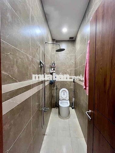 Nhà giáp Lê Văn Quới -DT:4x14 -đường xe tải - đúc 2 tầng - Chỉ 5.xtỷ