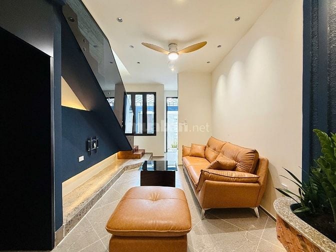 Kẹt tiền Gấp bán nha Mới đẹp 3PN hẻm xe hơi 488/Pham Văn Chiêu giá mềm