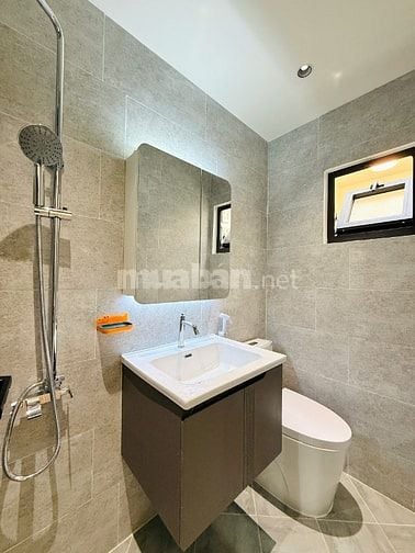 Kẹt tiền Gấp bán nha Mới đẹp 3PN hẻm xe hơi 488/Pham Văn Chiêu giá mềm