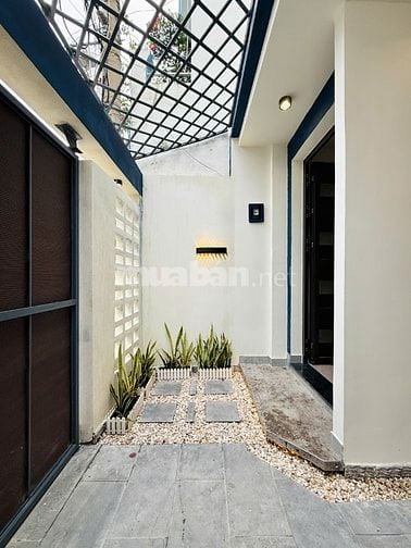 Kẹt tiền Gấp bán nha Mới đẹp 3PN hẻm xe hơi 488/Pham Văn Chiêu giá mềm
