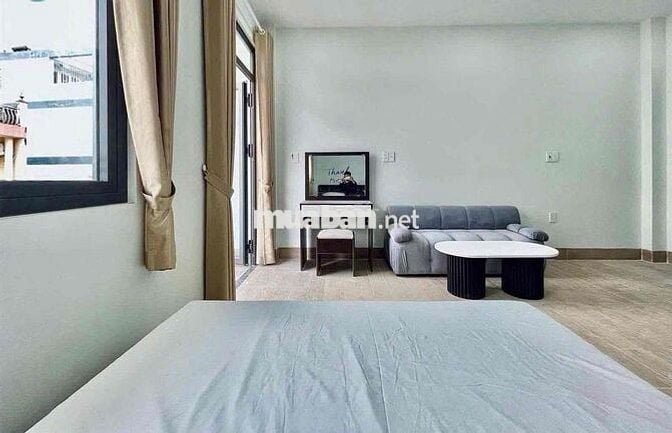 Căn hộ studio ban công full nội thất