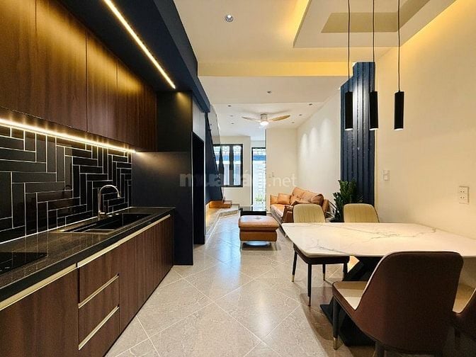 Kẹt tiền Gấp bán nha Mới đẹp 3PN hẻm xe hơi 488/Pham Văn Chiêu giá mềm