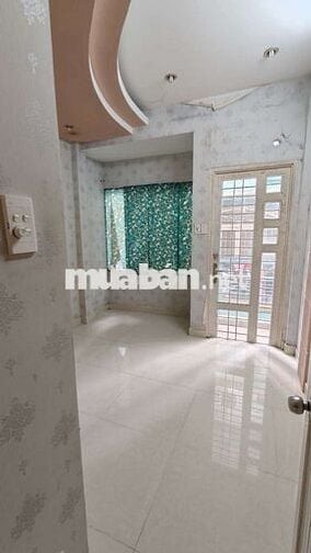Cần bán nhà hẻm 257 Đoàn Văn Bơ - Hẻm 1 xẹt, gần chợ Xóm Chiếu