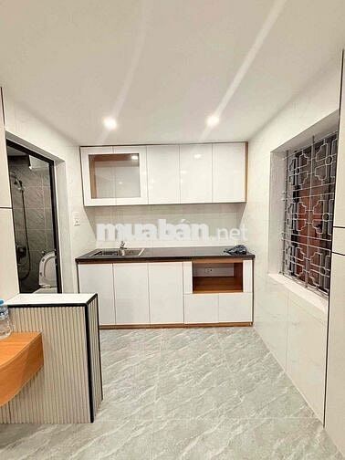 Siêu ngon . Căn tt Đại La 2 ngủ lô góc tầng 1 ngay cạnh Bách-Kinh-Xây