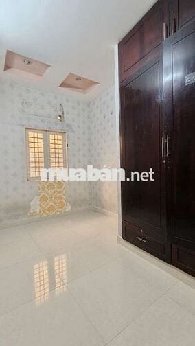 Cần bán nhà hẻm 257 Đoàn Văn Bơ - Hẻm 1 xẹt, gần chợ Xóm Chiếu