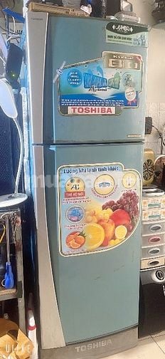 MÌNH CHUYỂN NHÀ: THANH LÝ TỦ LẠNH TOSHIBA 180 LÍT và LOA ĐÀI,..