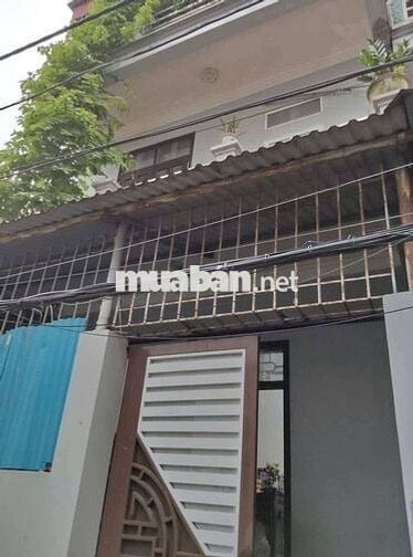 Cho thuê nhà bắc cầu ngọc thụy ngay đầu 75m 3 tầng 3 ngủ giá 7 triệu