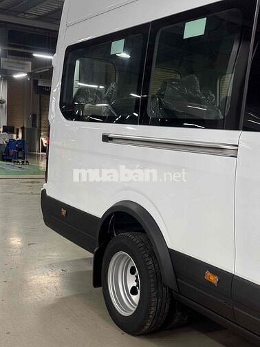 Ford Transit 2025 Premium