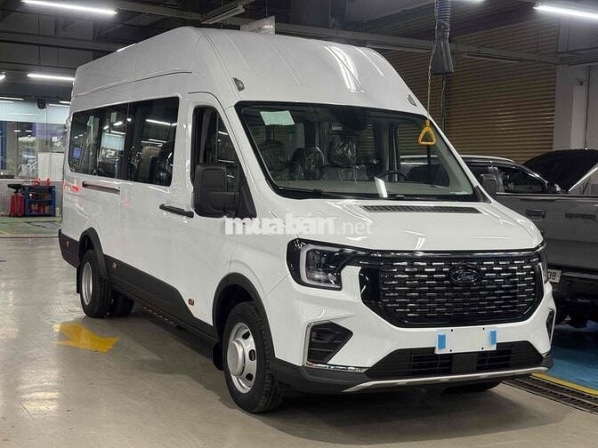 Ford Transit 2025 Premium
