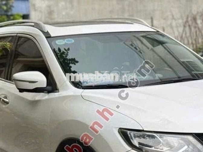 Xtrail chính chủ cần bán. Xe sx 2016 bản SV 2 cầu