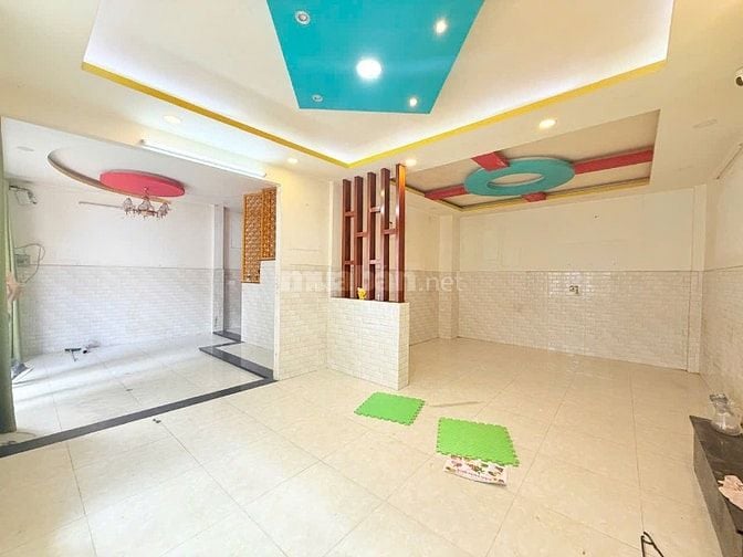 BÁN NHÀ 157/13AB ĐƯỜNG NGUYỄN GIA TRÍ, Q. BÌNH THẠNH 