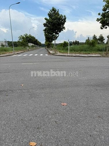 ĐẤT MẶT ĐƯỜNG DT 742, GẦN KCN VISP II MỞ RỘNG CÁCH CHỢ CÓ 500m