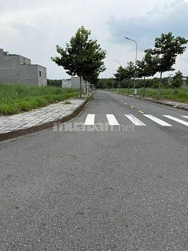 ĐẤT MẶT ĐƯỜNG DT 742, GẦN KCN VISP II MỞ RỘNG CÁCH CHỢ CÓ 500m