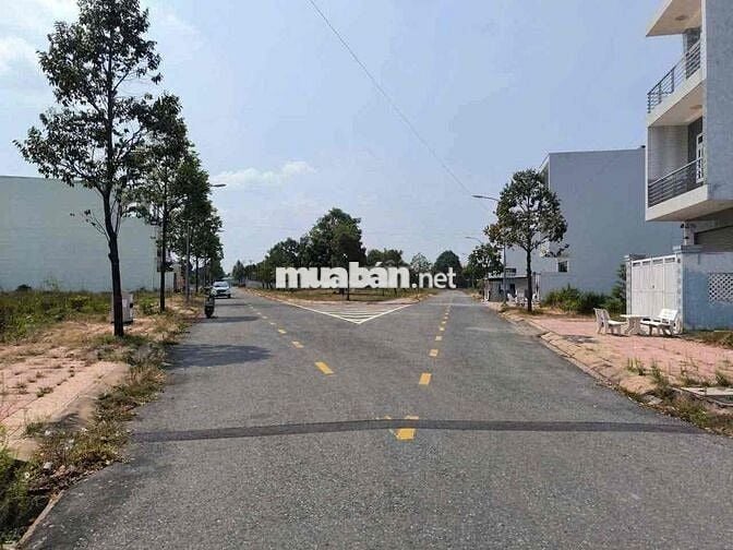Đất ngon giá còn ngộp Đ.Đoàn Nguyên Tuấn , Tân Quý Tây,BChánh Full thổ