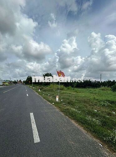 Giá rẻ bất ngờ 785tr lô đất Đ Nguyễn Hữu Trí , tt Tân Túc ,Bình Chánh
