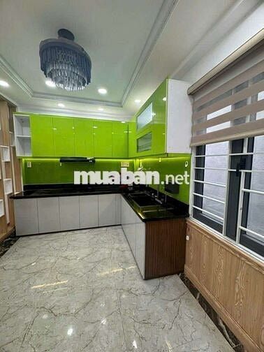 Bán nhà nhà phố đồng bộ, Lâm Thị Hố dt 4,2x13, trệt,lửng,3 lầu,hẻm 8m